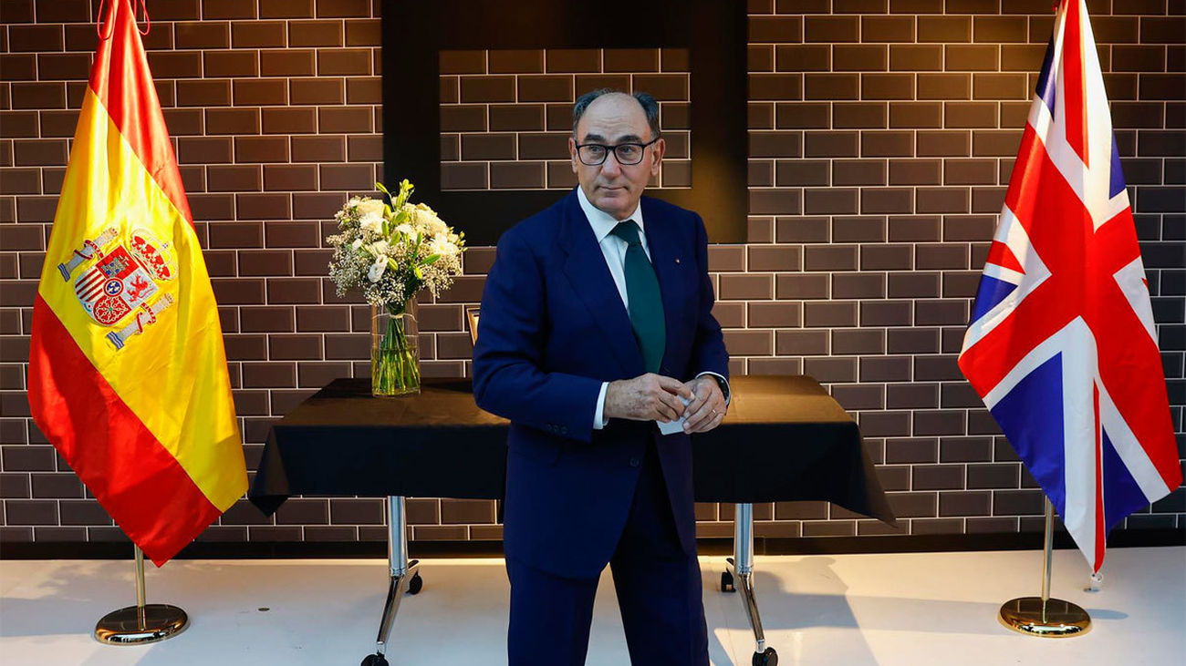 Ignacio Galán: “Isabel II ha sido un ejemplo de dedicación y compromiso con su país"