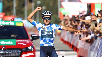 Carapaz, rey de la montaña en Navacerrada
