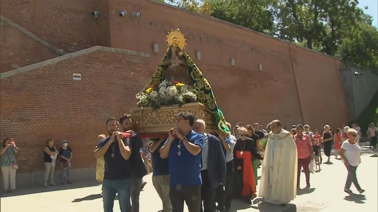 Las fiestas de la Melonera se despiden con la procesión de la Virgen del Puerto