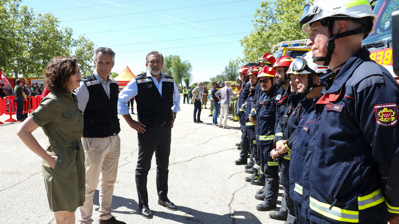 La Comunidad de Madrid incrementará en un 50% la plantilla de bomberos