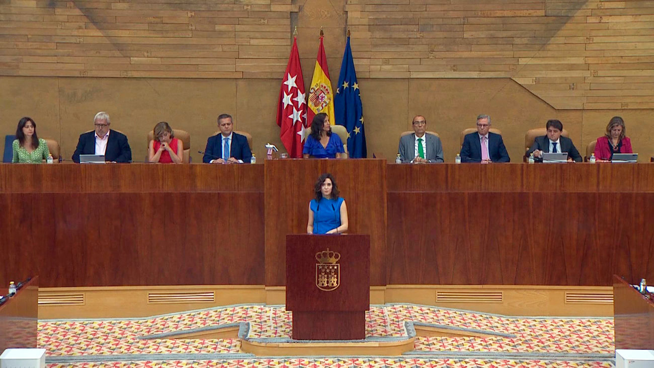 Isabel Díaz Ayuso se dirige a sus señorías en el Debate del Estado de la Región
