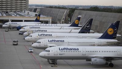 La aerolínea Lufthansa llega a un acuerdo con los pilotos que da paz empresarial hasta junio de 2023