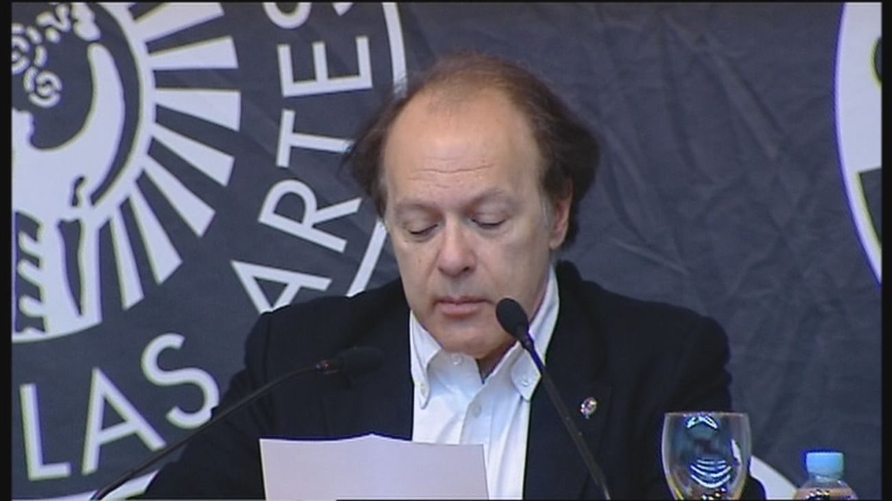 La biblioteca pública de Moratalaz pasará a llamarse 'Biblioteca Javier Marías'