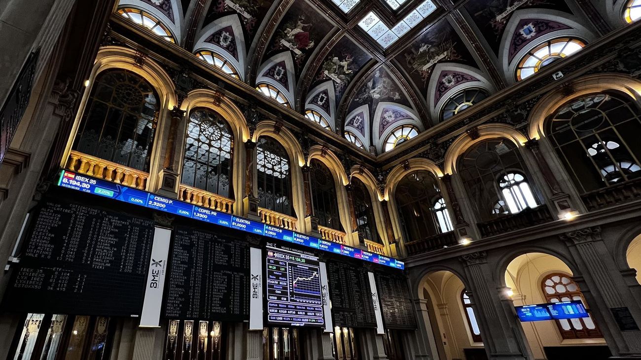 La bolsa pierde el 1,59% por la caída de Wall Street tras el aumento del IPC de EEUU