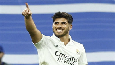 Asensio se reivindica, de los pitos a los aplausos