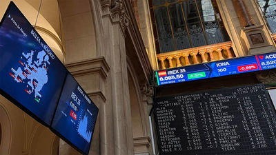 El Ibex repunta un 0,37% espoleado por la banca y roza los 8.100 puntos