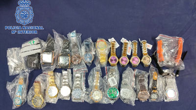 Detenidos dos varones por simular un robo y sustraer paquetes de una furgoneta de reparto