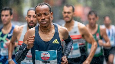 Mariano García, Marta Pérez y Saúl Ordoñez se retan en la Milla de Madrid