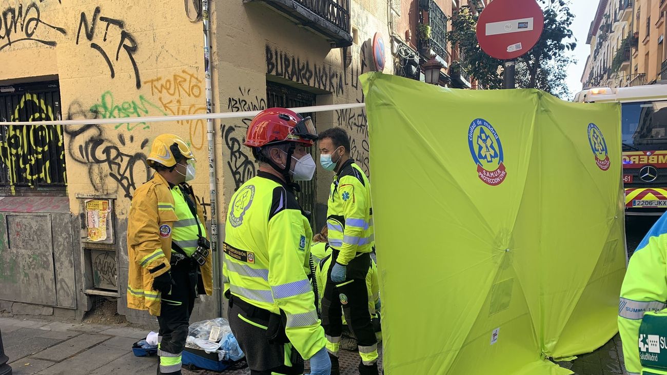 Un testigo de la explosión de Malasaña: "Una mujer tenía la ropa en llamas; un vecino apagó el fuego con un extintor"