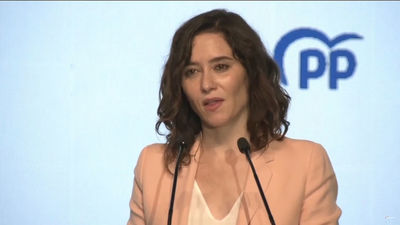 Ayuso: "Tienen el derecho a usar las dos lenguas, pero no en detrimento del español"