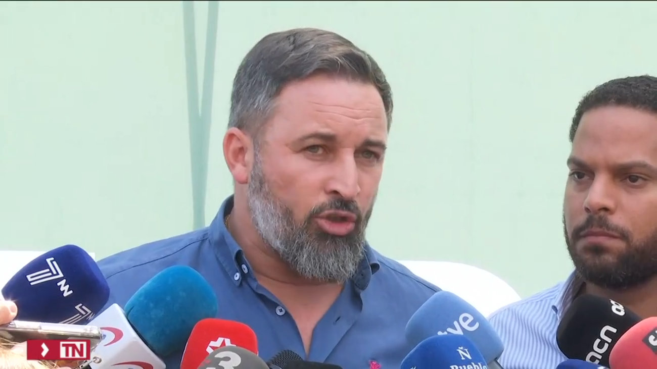Abascal, sobre Olona:  "Ya nos contará si ha tomado la decisión de dejar la política o  se afilia de nuevo a Vox"