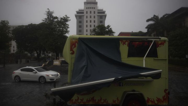 El huracán Fiona toca tierra en el suroeste de Puerto Rico / EFE