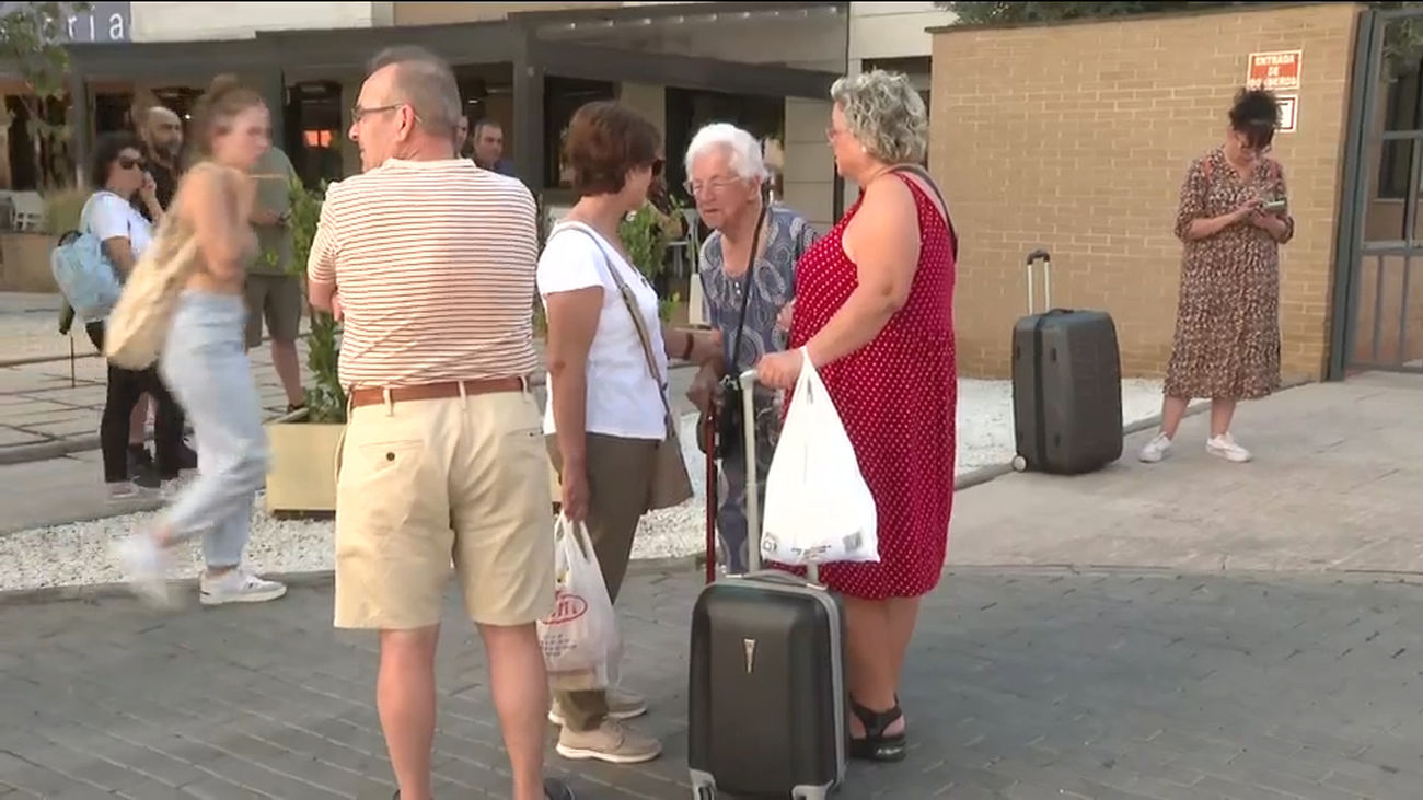 Afectados por la L7B de Metro se concentran en San Fernando ante los nuevos realojos
