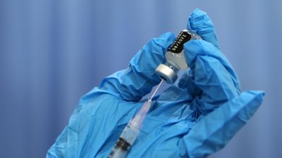 La cifra de ingresados con covid en Madrid se estabiliza por encima de 300