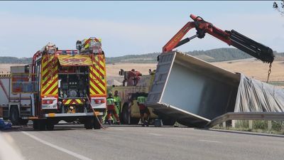 Muere el conductor de un turismo que colisionó con un camión en Añover del Tajo, Toledo