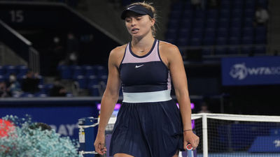 Badosa, tras tropezar en Tokio: "No gano ni al parchís"