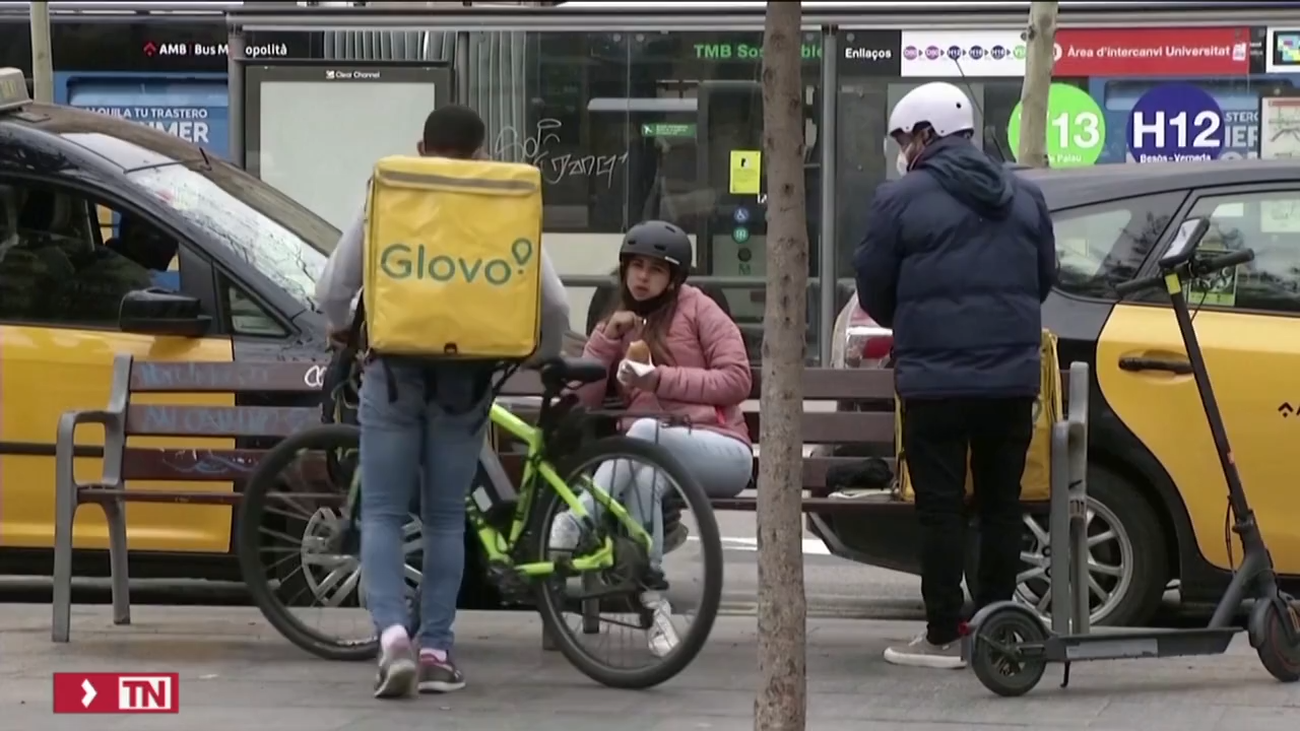 El Gobierno multa a Glovo con 79 millones de euros por contratar 'falsos autónomos'