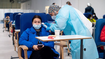 La Comunidad de Madrid pagará casi el doble las horas de guardia de fin de semana y festivos en enfermería a domicilio