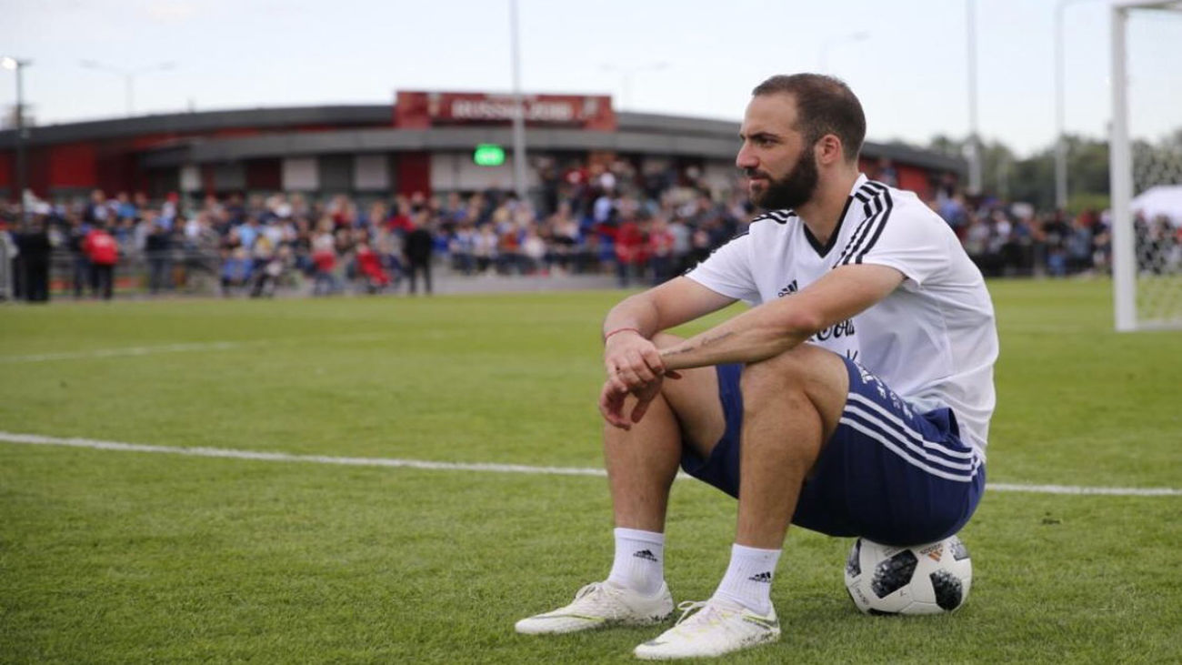 Higuain denuncia 15 años de burlas