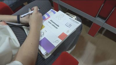 Pilar Alegría destaca el "papel esencial" del colegio en la "normalización del día a día" de los niños con cáncer