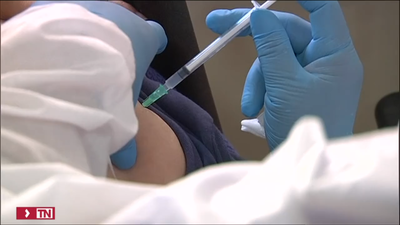 Casi 3 millones de españoles mayores de 80 llamados a recibir la cuarta dosis contra el covid-19 desde el lunes