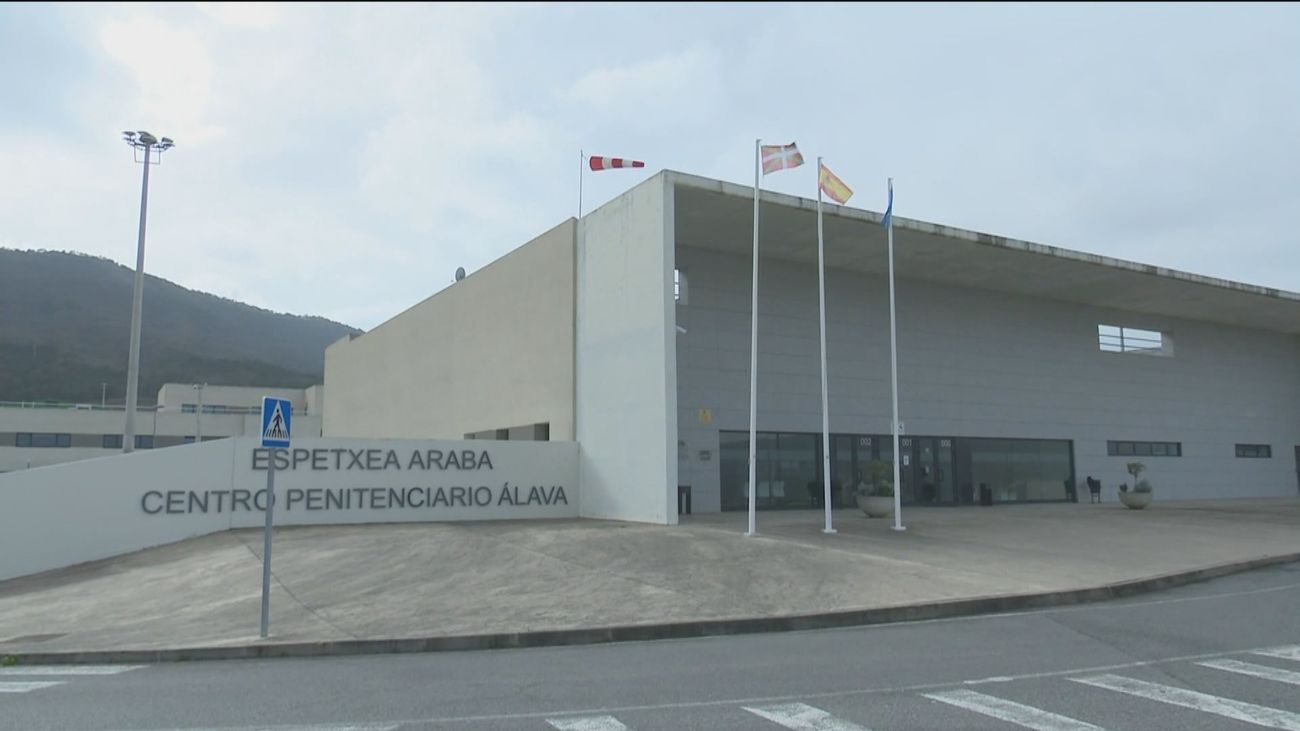 Henri Parot y Txapote se encuentran ya en la prisión de Álava