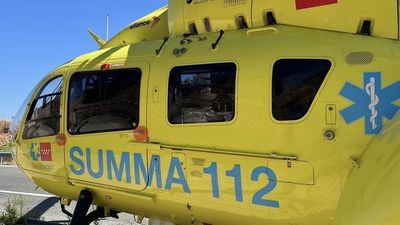 Muere un motorista de 60 años tras salirse de la vía e impactar contra un coche en Miraflores de la Sierra