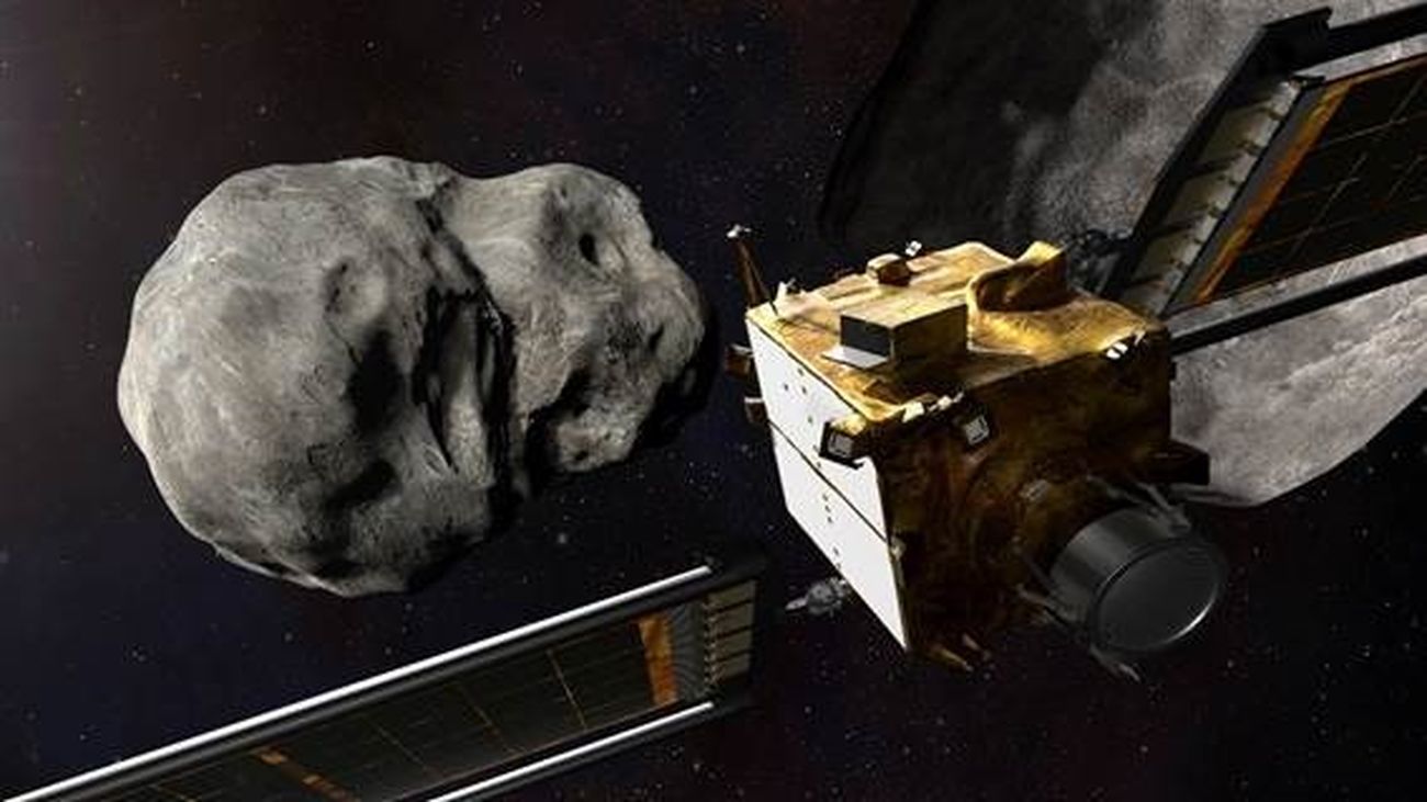 Ilustración del encuentro de la sonda DART con el asteroide Dimorphos