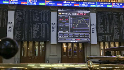 El Ibex 35 registra un nuevo mínimo anual y se acerca a los 7.500 puntos