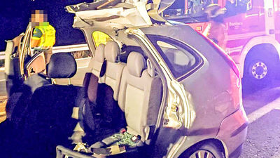 Asesina a su pareja a puñaladas y después muere al estrellarse contra un camión