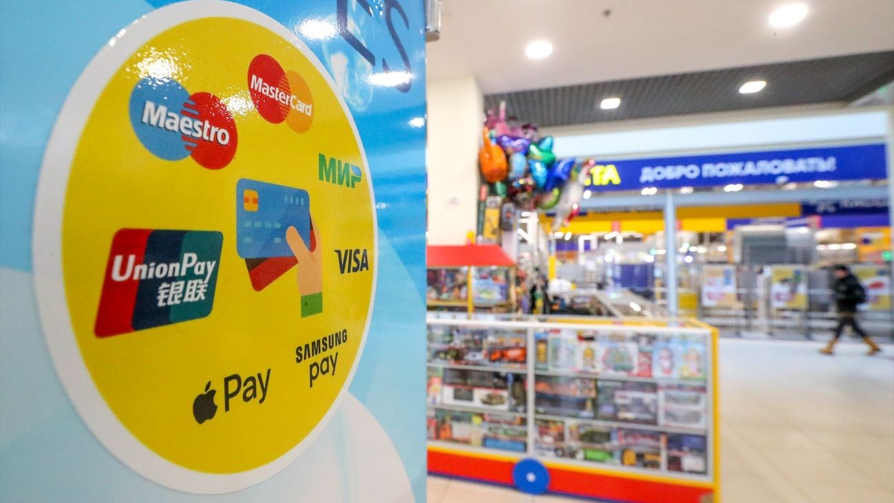 Baja el consumo y cada vez más familias sobreviven a crédito