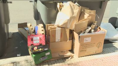 Los comerciantes madrileños deberán reciclar el cartón para su recogida puerta a puerta