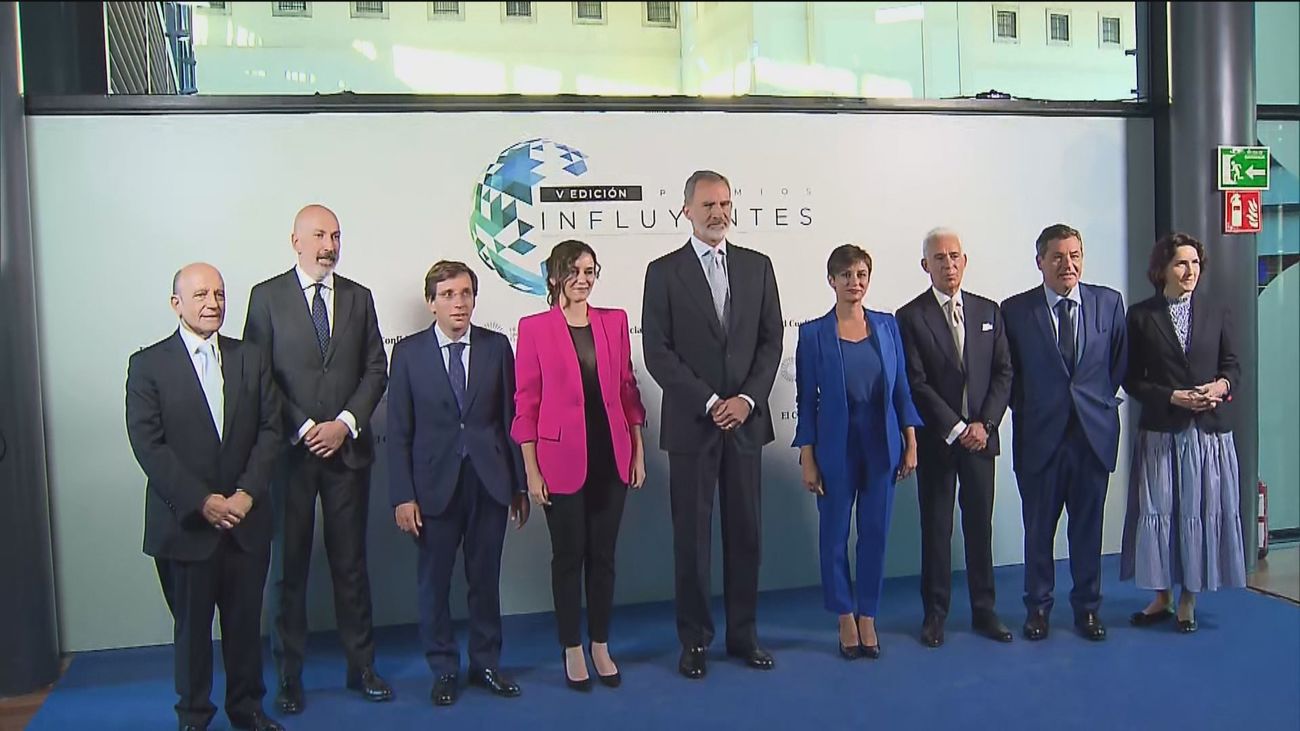 Felipe VI entrega los Premios Influyentes 2022