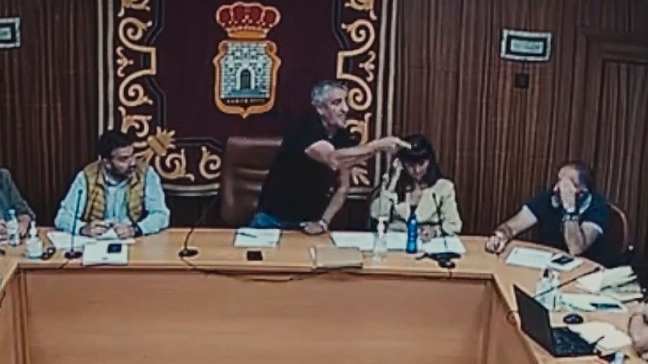 Bronca en el pleno municipal de Campo Real