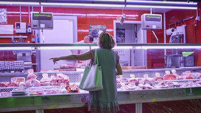 Sondeo de Telemadrid: el 94% cree que el Gobierno debe bajar el IVA a los productos básicos de alimentación del 10% al 4%