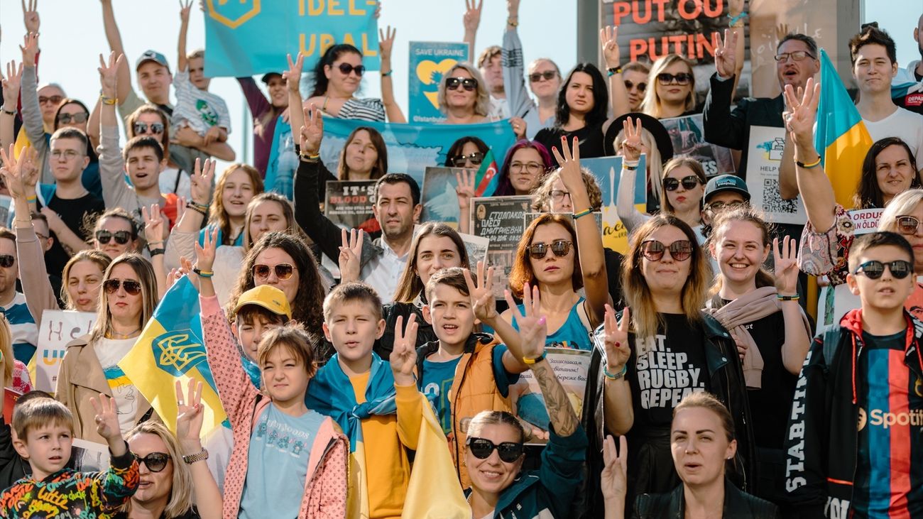 Zelenski recaba apoyos frente a los "falsos" referendos rusos en Ucrania