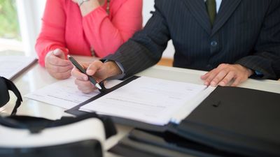 La firma de hipotecas cae un 16%, ¿hay crisis en el mercado de viviendas?