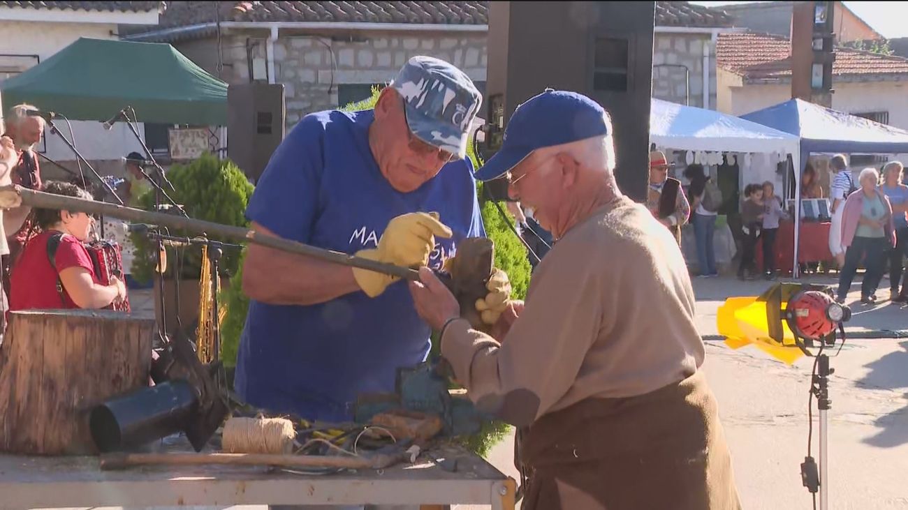 Madarcos se reivindica entre la tradición secular y sus vecinos emprendedores