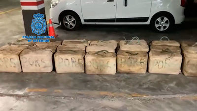 Intervenidos 700 kilos de hachís en un peaje de la autopista AP-7 transportados con el método Go Fast