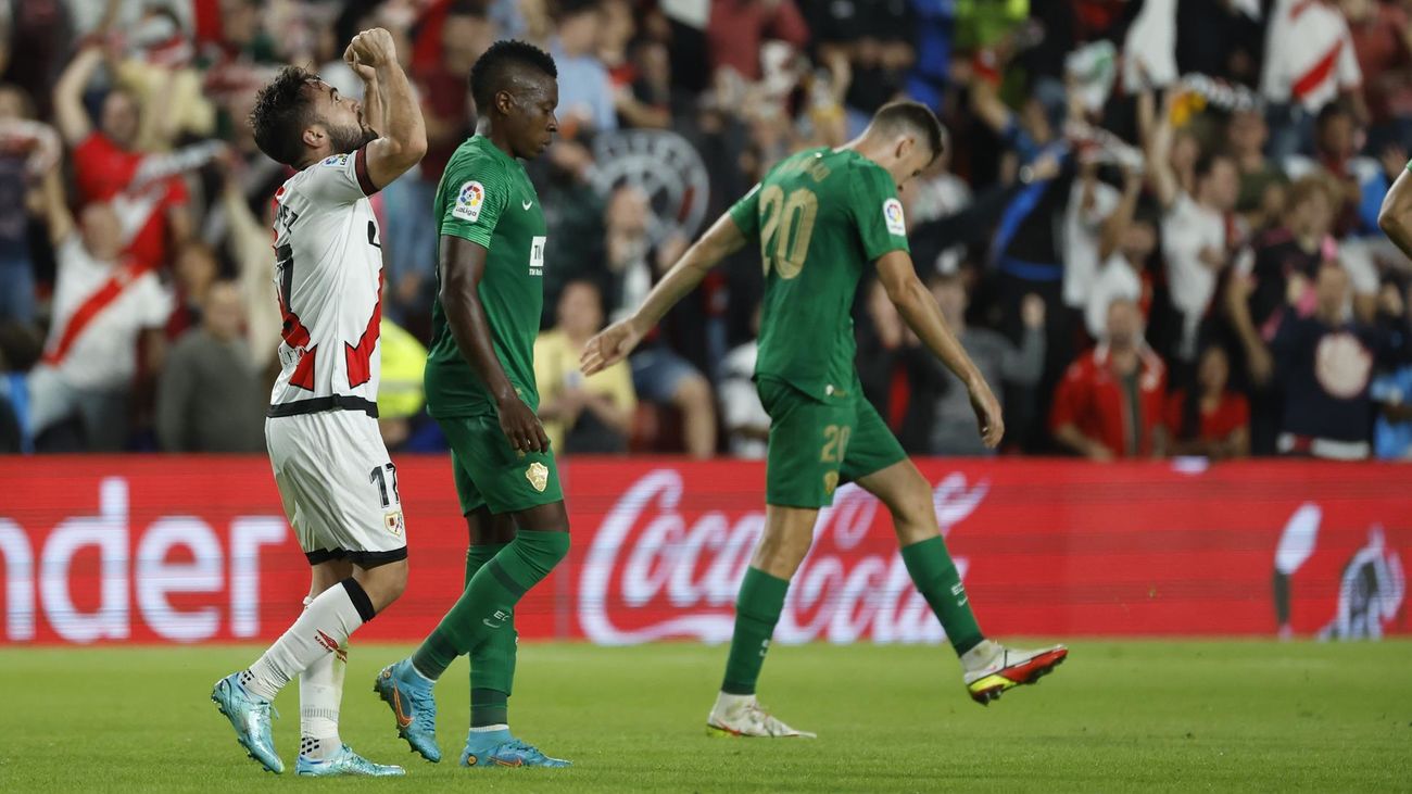 Unai López celebra un gol ante el Elche