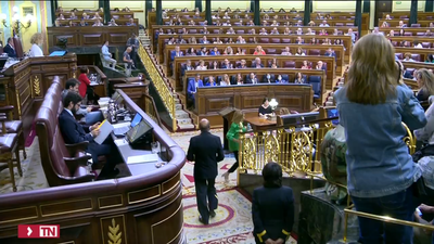 El PP acusa a Pedro Sánchez de desplumar a los trabajadores y de comprar voluntades con los Presupuestos