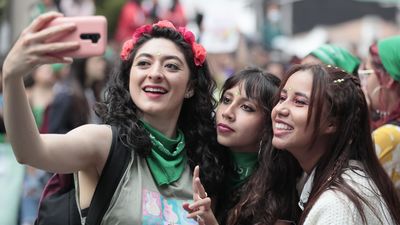 6 de cada 10 jóvenes españolas han mantenido alguna vez relaciones sexuales "sin ganas", según un estudio