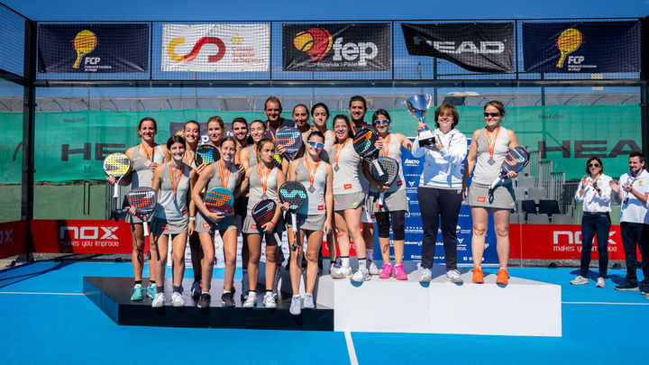 Equipo femenino madrileño de pádel / Equipo masculino de Madrid de de pádel