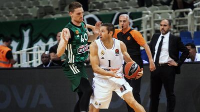 El Real Madrid se estrena con un valioso triunfo ante Panathinaikos por 68-71