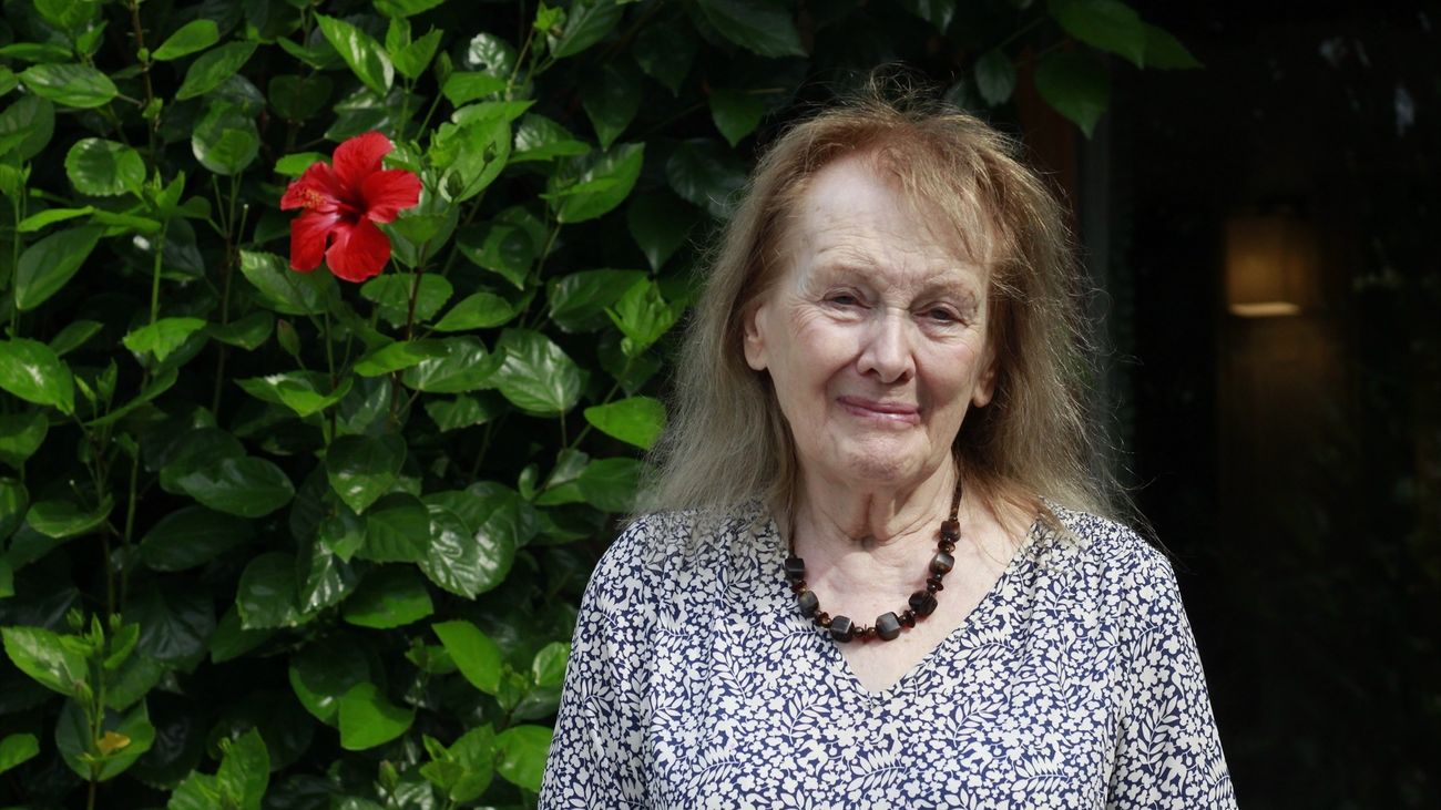 La francesa Annie Ernaux, Nobel de Literatura 2022