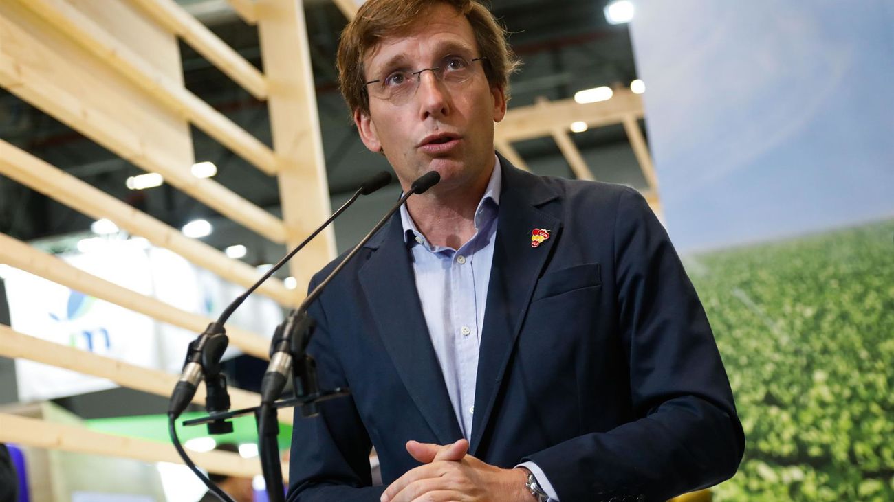 Almeida califica de "chiste" el grupo Mixto del ayuntamiento tras la ruptura de Higueras