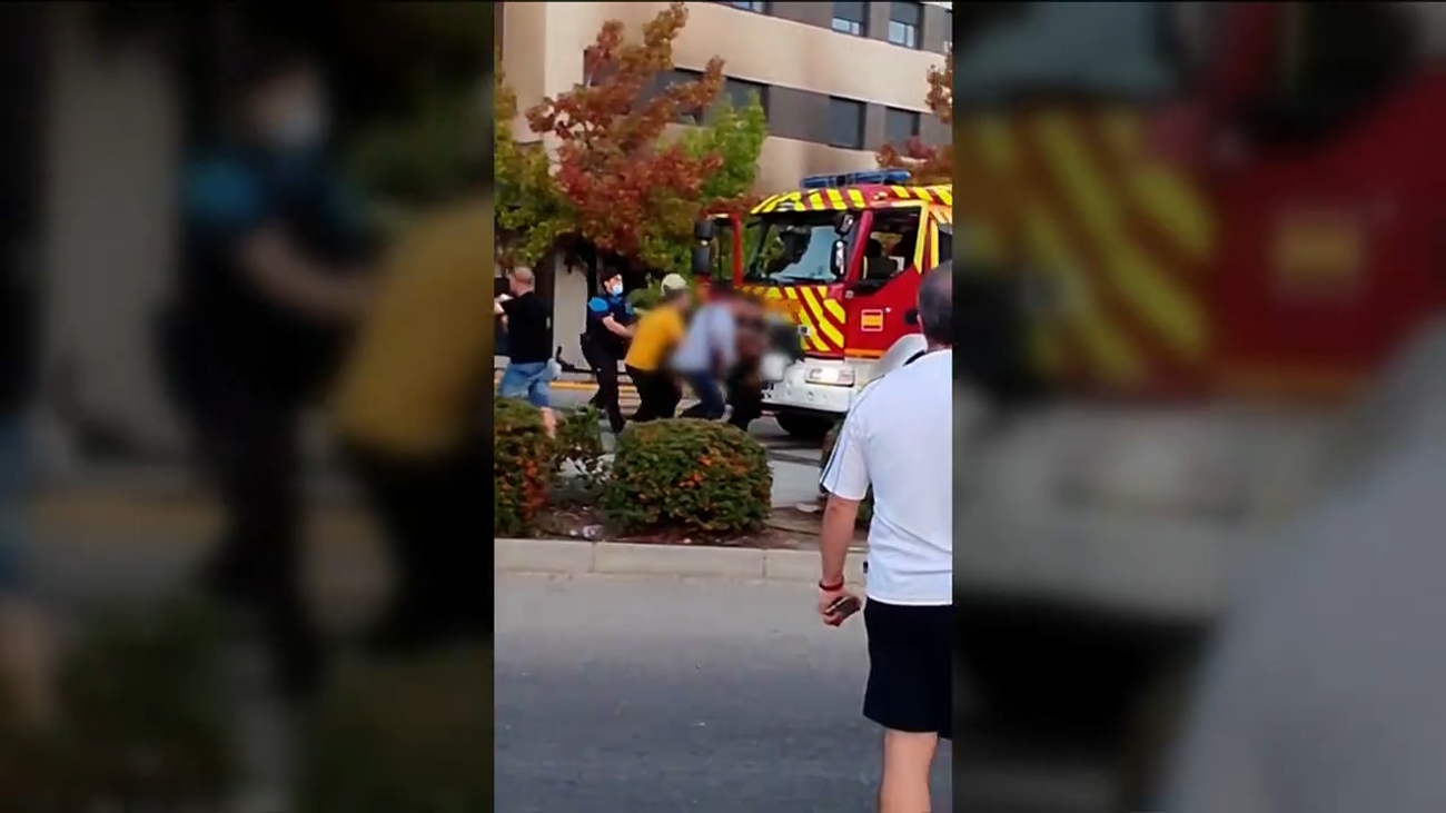 Muere un niño de 5 años, su hermano y su madre, graves en una explosión en Parque Oeste de Alcorcón