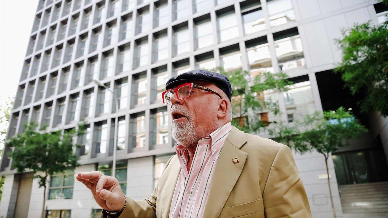 El comisario jubilado José Manuel Villarejo sale de declarar en la Audiencia Nacional, a 14 de junio de 2022, en Madrid