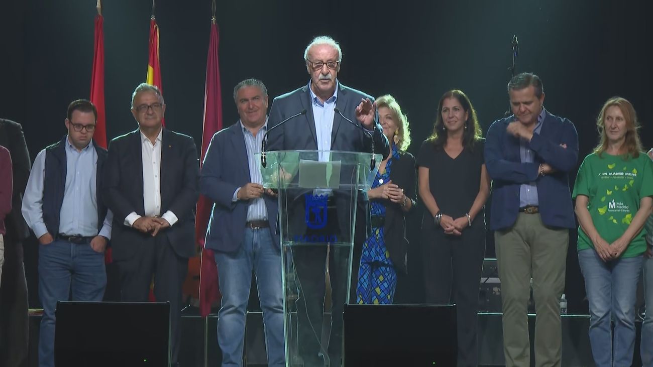 Del Bosque inaugura las fiestas del barrio del Pilar con un pregón del "mejor barrio de Madrid"