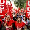 UGT y CCOO exigen alzas salariales y alertan de más conflictividad